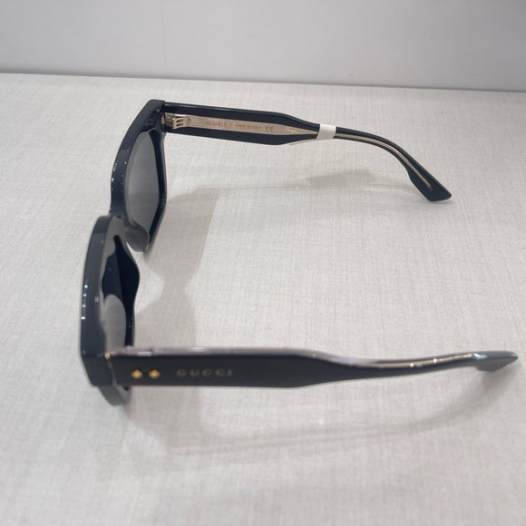 Gucci sunglasses - Picture 3 of 4